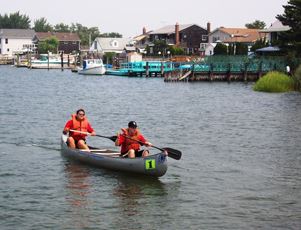 A boat getting in the race